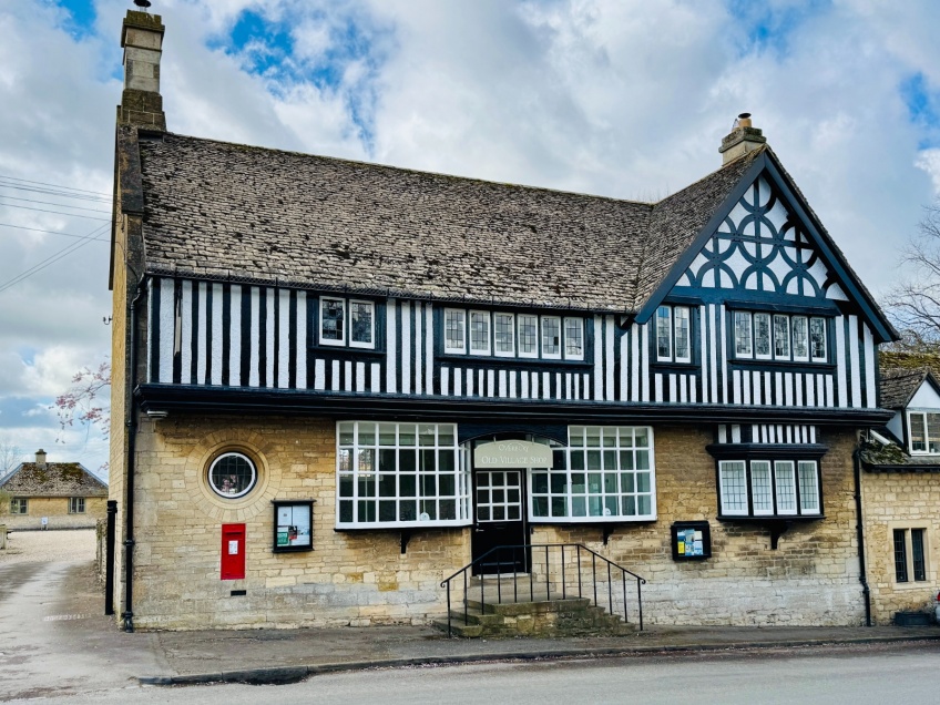 Overbury Property Details -