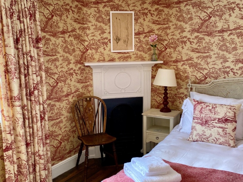 Overbury Property Details -