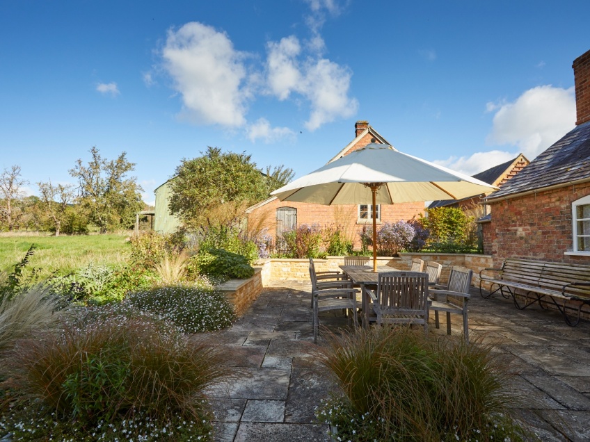 Overbury Property Details -