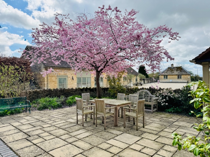 Overbury Property Details -